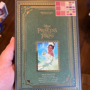 Makeup Revolution- Princess & The Frog Face Palette